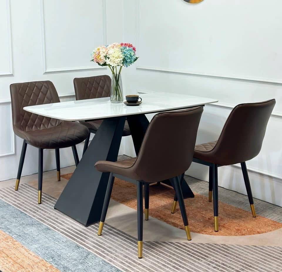 Bộ Bàn Ăn 4 Ghế Mặt Đá Khung Chữ A – Z01