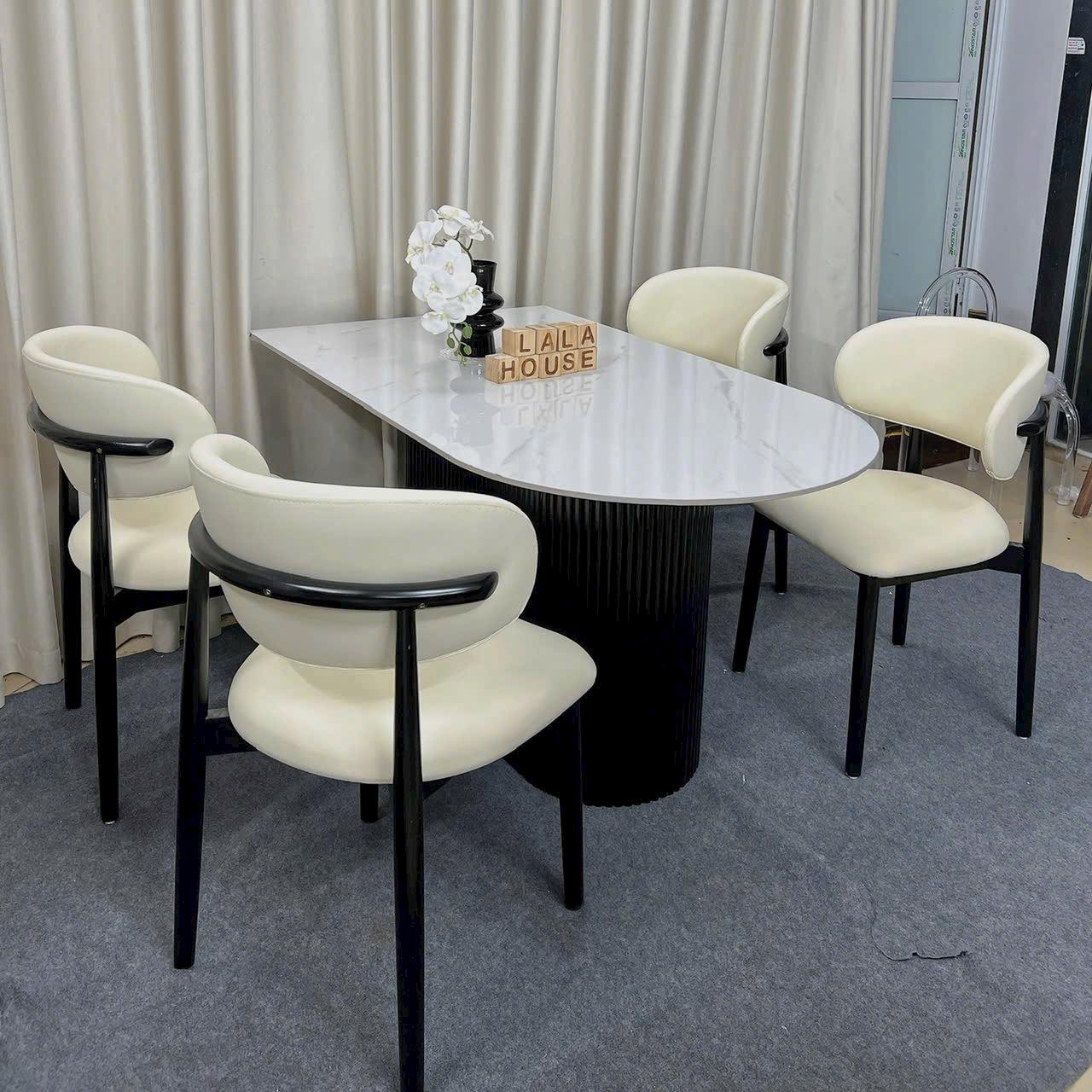 Bộ Bàn Ăn Mặt Đá 4 ghế Oleandro – Z14