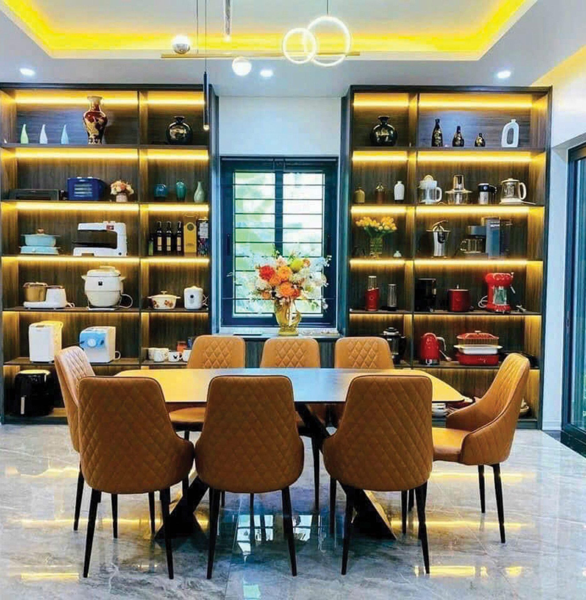 Bàn Ăn 8 Ghế Nhập Khẩu Hiện Đại – Z82