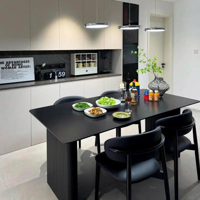 Bộ Bàn Ăn 4 Ghế Sơn Đen Hiện Đại – Z166